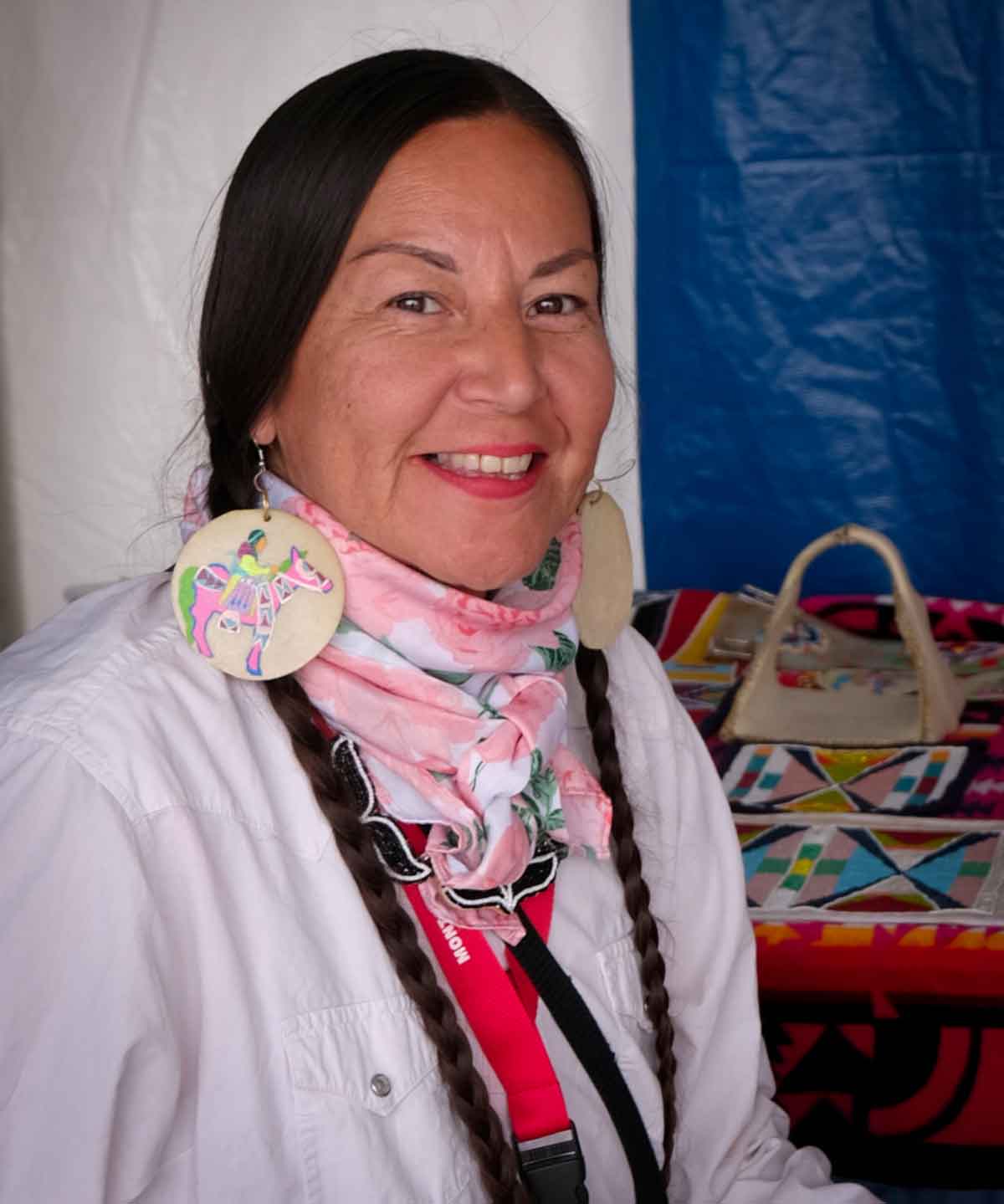 Rose-Williamson-Crow-Fashion-Beading-Folklife